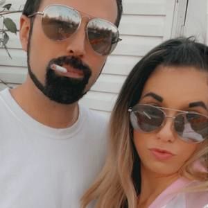 Meet your Posher, Carla